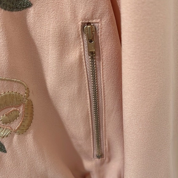 ✨Forever 21 Floral Embroidery Bomber Jacket - Picture 17 of 17